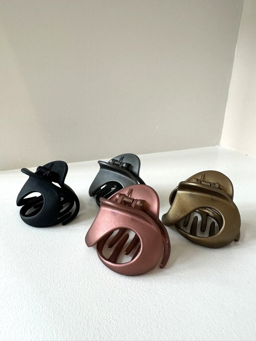 Hair Claw Clips – Set of 4